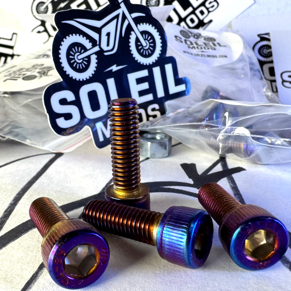 Titanium Bolts M8 - (4pcs)